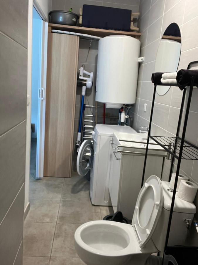 Studio Tout Equipe A La Nuitee Ou Plus,Proche Aeroport Bastia Lucciana  Zewnętrze zdjęcie